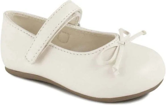 Ivory Skimmer with Bow