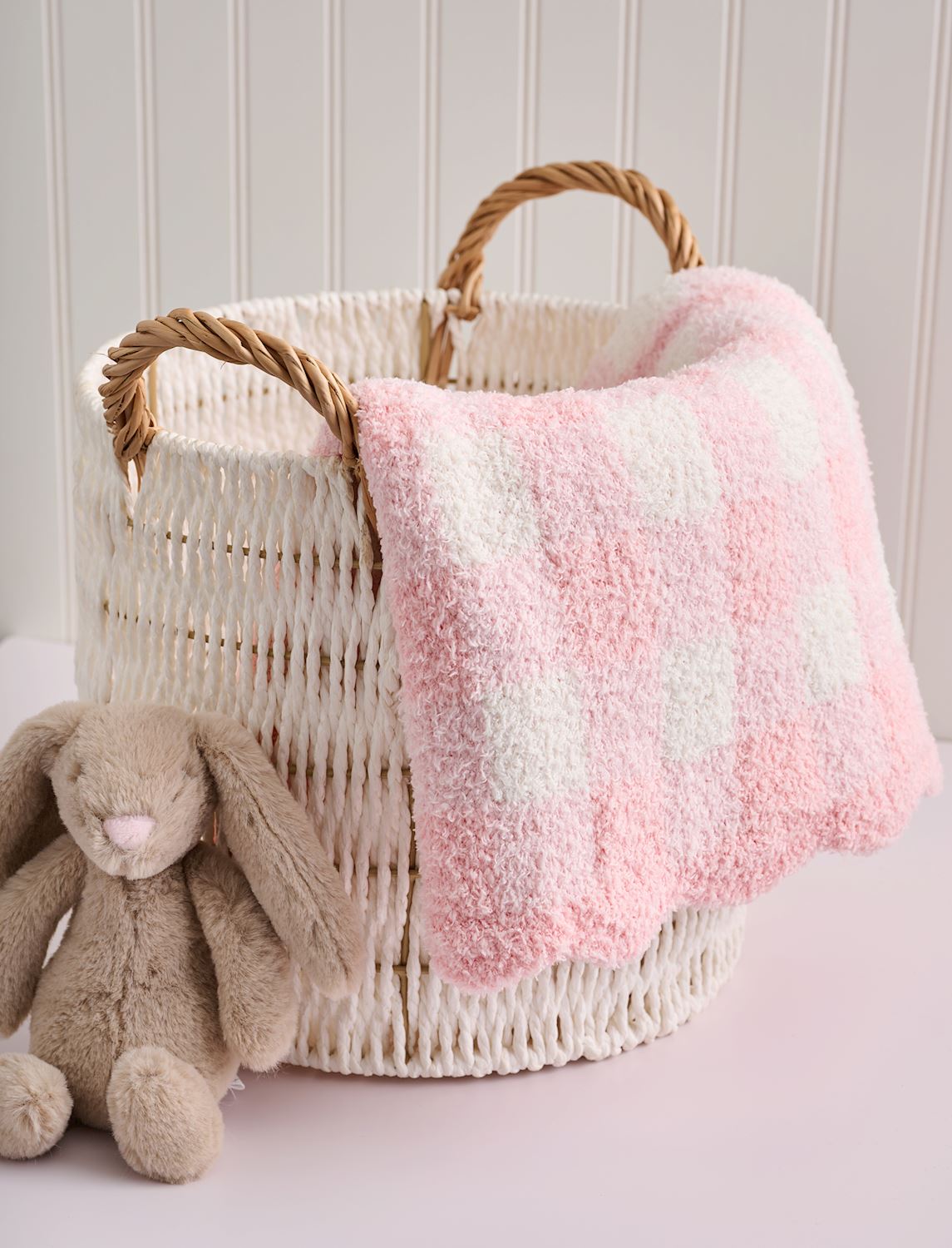 Pink Gingham Scallop Chenille Blanket