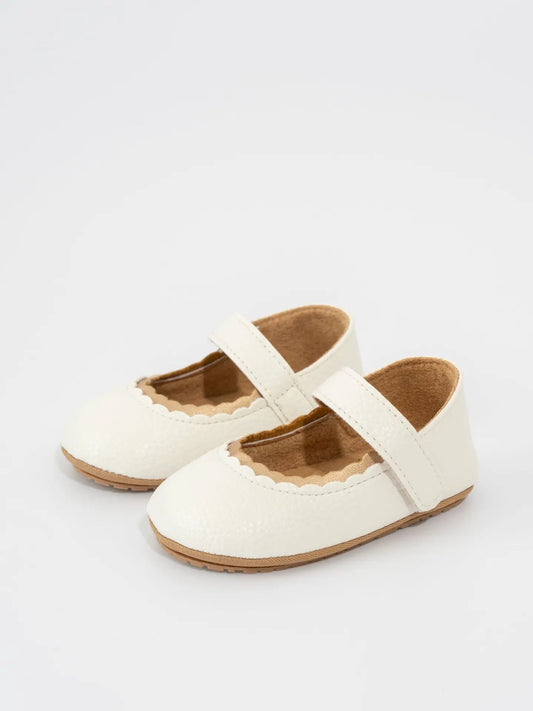 Scalloped Mary Jane Baby Shoes - White