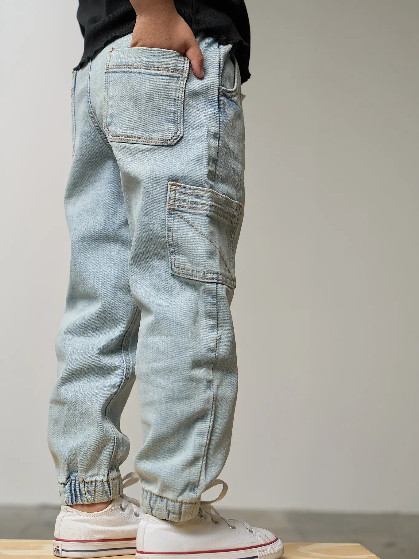 Cargo Denim Jogger - Light Wash
