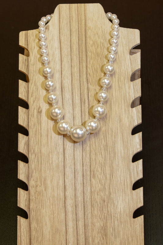 Chunky Pearl Necklace With Beads