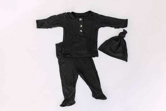 Top & Bottom Baby Outfit with hat (Newborn - 3 months) - Black